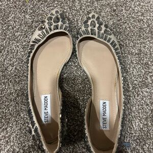 Steve Madden Black and Gray Embellished Flats